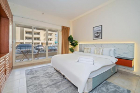 Wake Up to Golf Lagoon Views